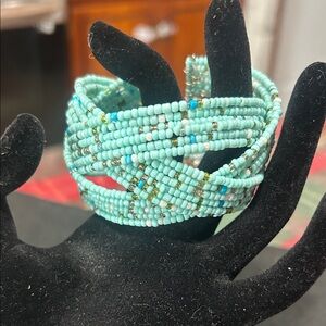 Turquoise Beaded Bracelet with Elegant Design